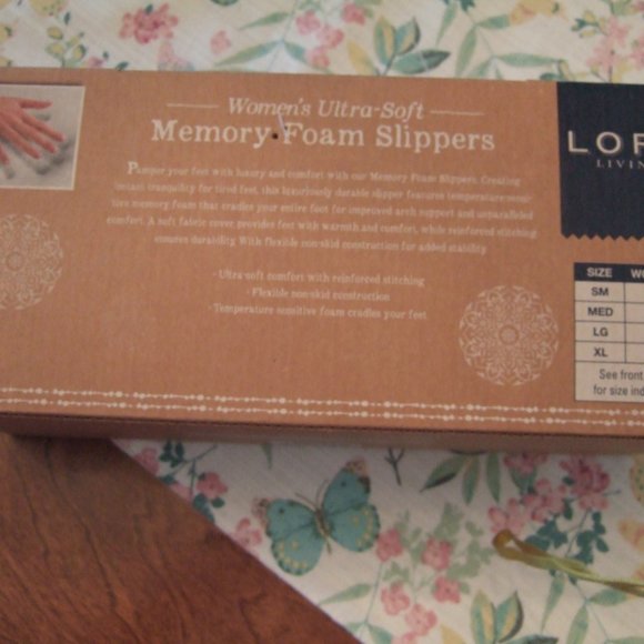 LOFT LIVING MEMORY FOAM SLIPPERS SIZE S/M - Picture 5 of 6